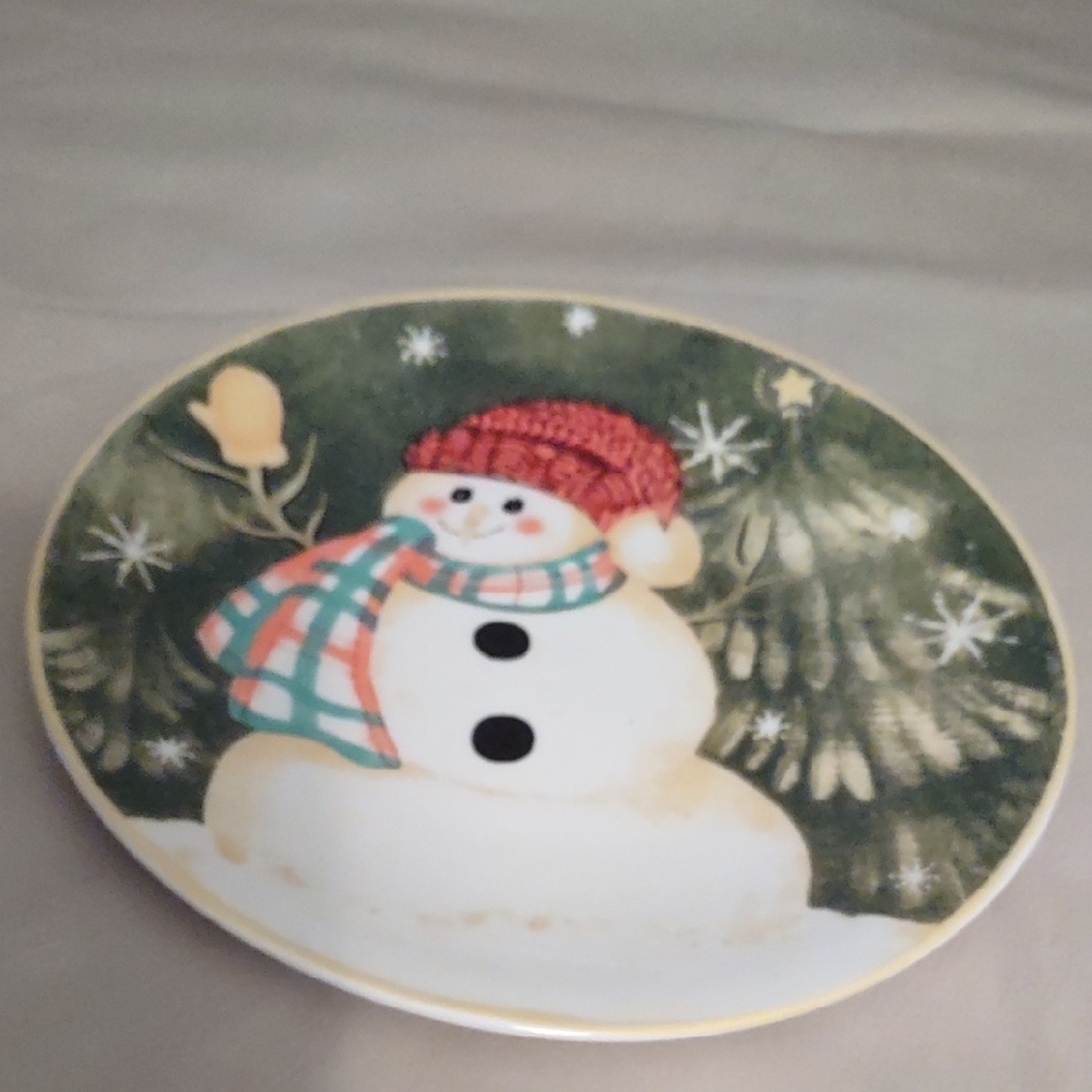 Festive Snowman Holiday Plate 8.5'